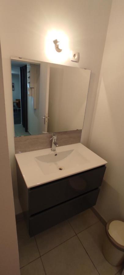 Appartement Hyper Centre Mayenne Exterior foto